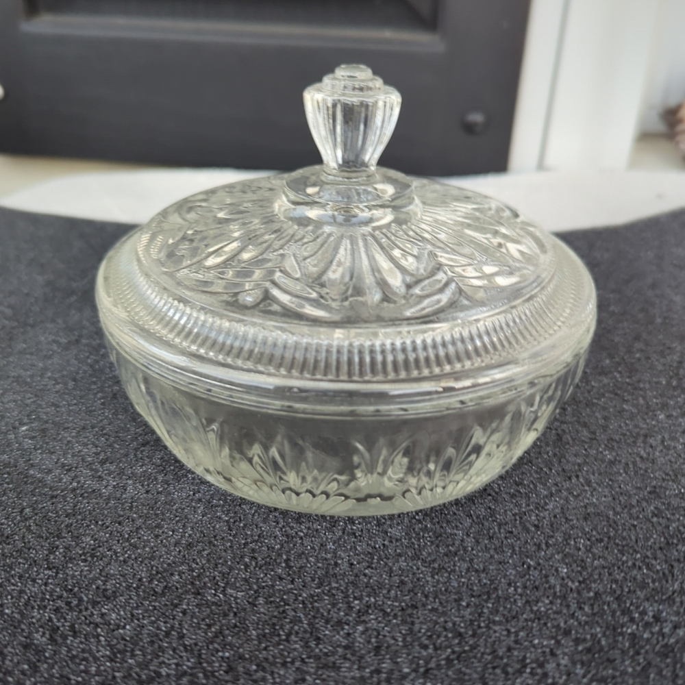 Vintage AVON Covered Clear Glass Dish with Lid 5.75” x 4”